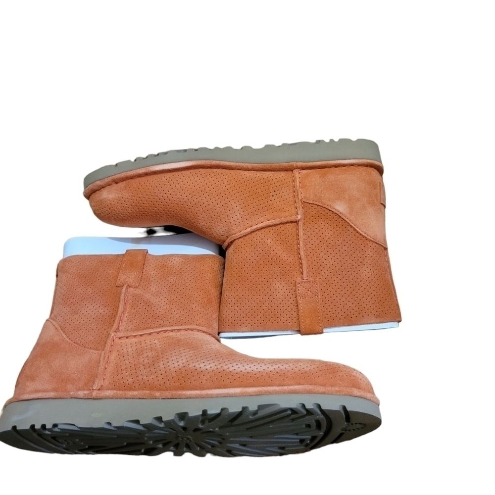 Classic Unlined‎ Ugg